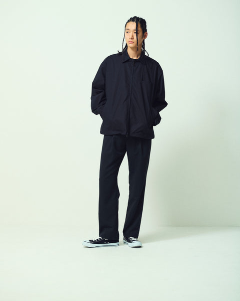 モデル身長181cm/Mサイズ着用