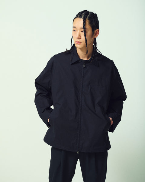 モデル身長181cm/Lサイズ着用