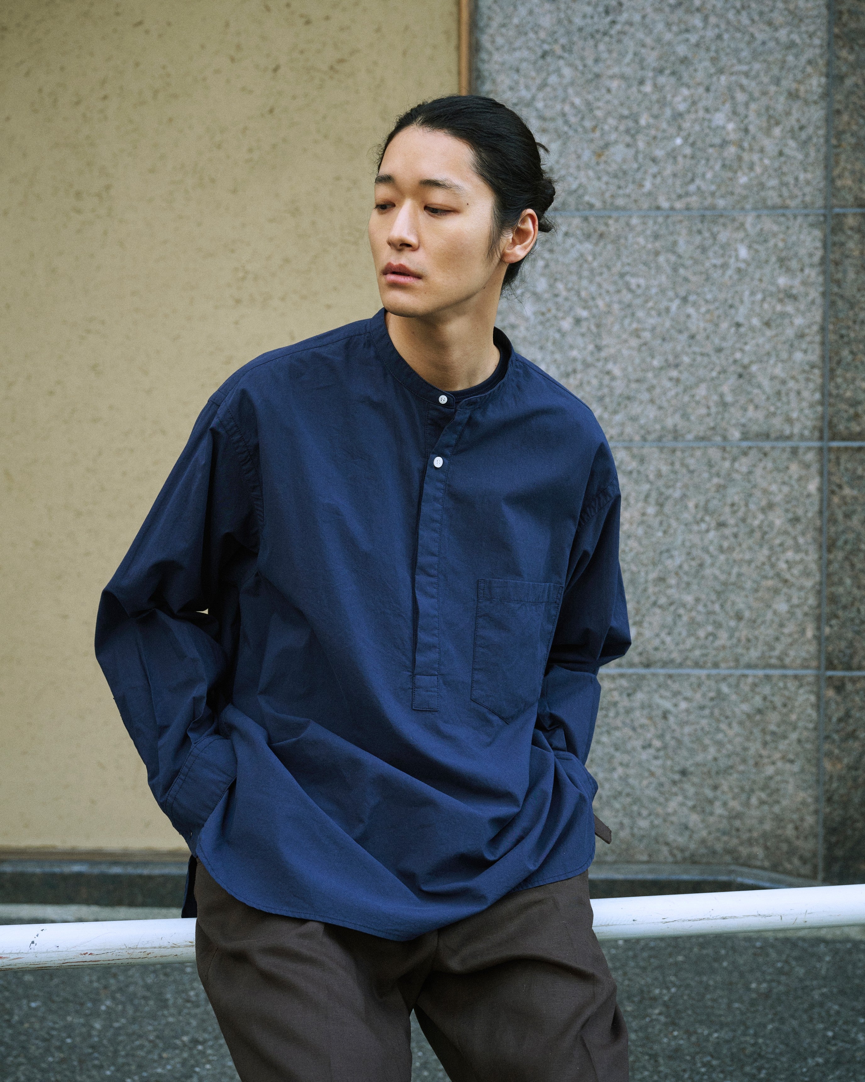 RELAX STAND COLLAR PULLOVER SHIRT – RHYTHR