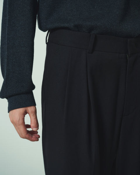 2 TUCK SLACKS