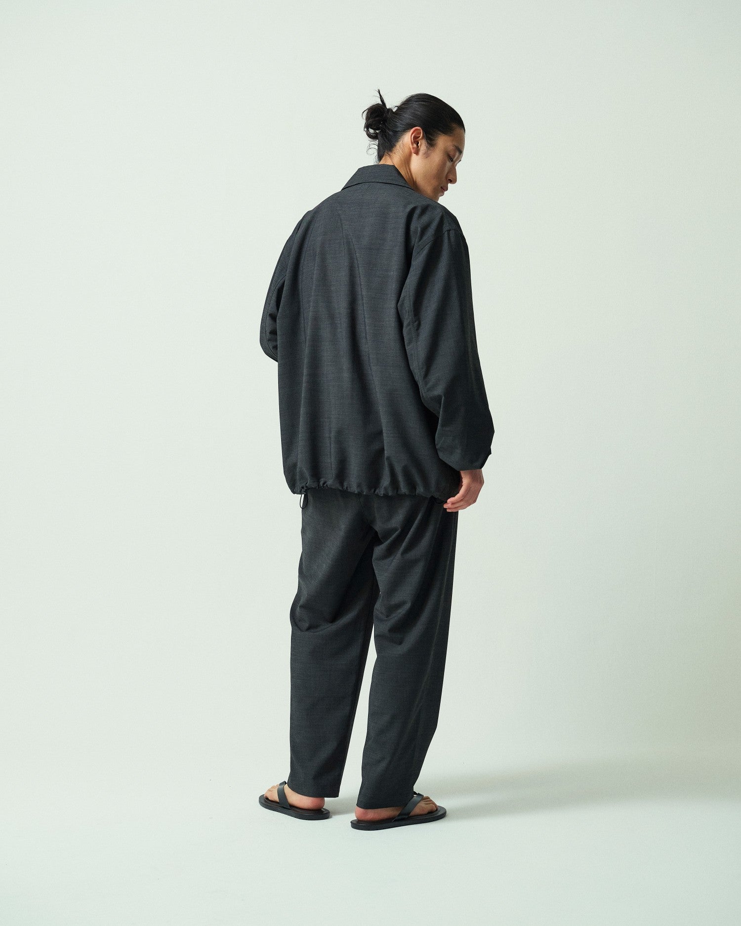 パンツ RY/LI SHEETING CLOTH GATHERED PANTS SUMMER WOOL MIX EASY PANTS – RHYTHR