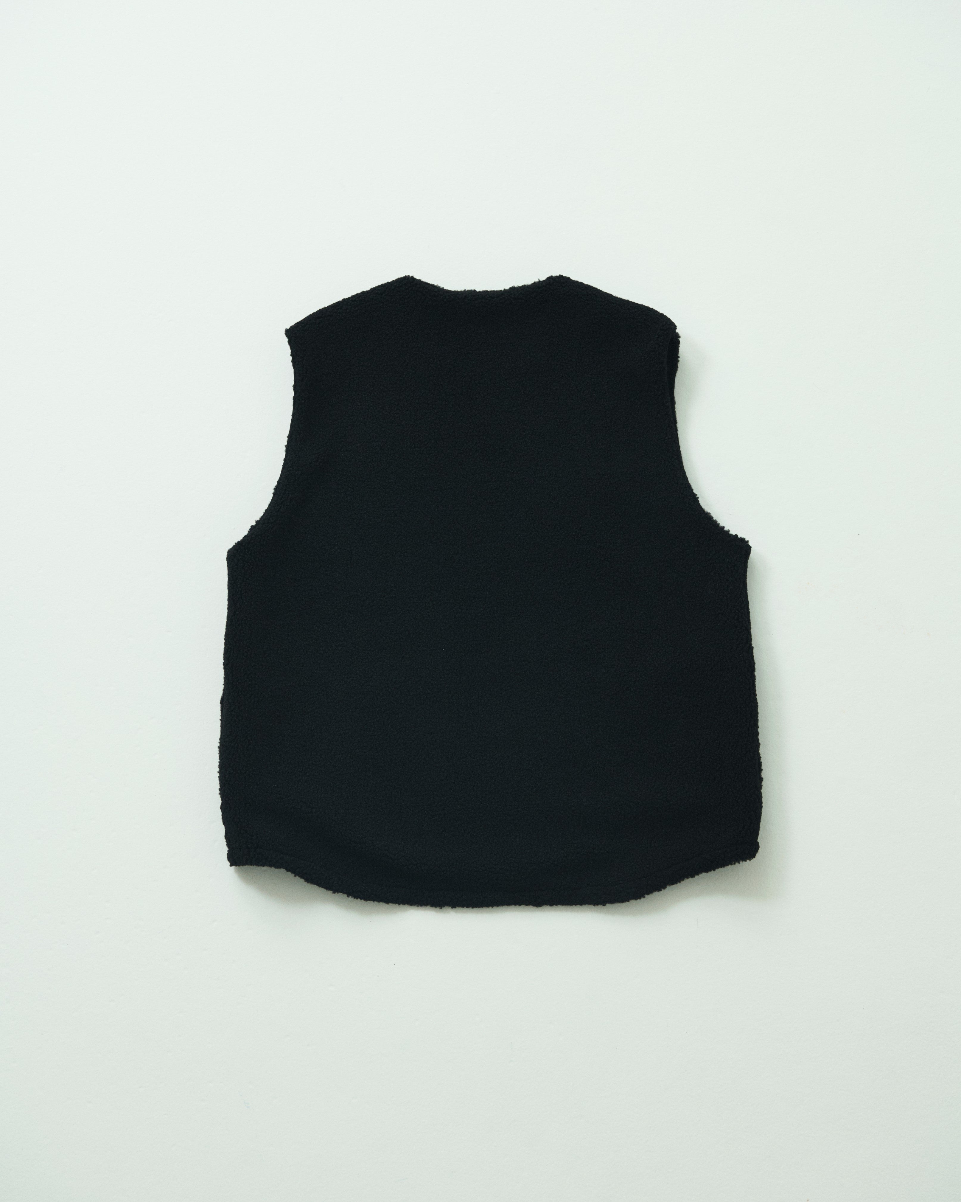 REVERSIBLE VEST – RHYTHR