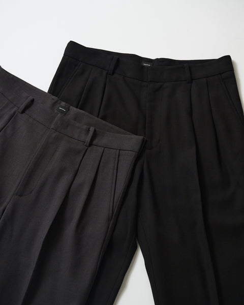 2 TUCK SLACKS