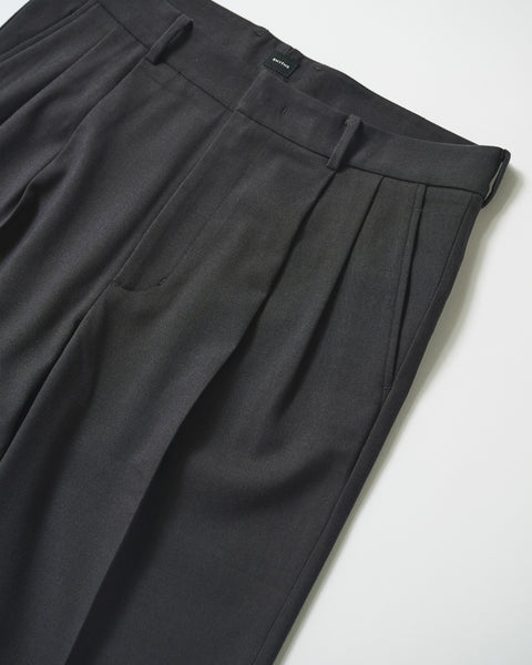 2 TUCK SLACKS